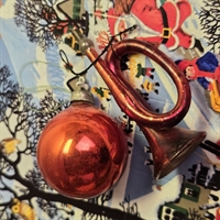 roed-trompet-roed-glas-julekugle-gammel-juletraespynt